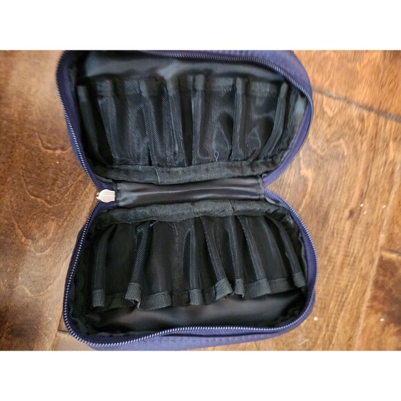 Essential Oils Travel Pouch Carry Case - Purple Holds 10 Bottles - Picture 2 of 2